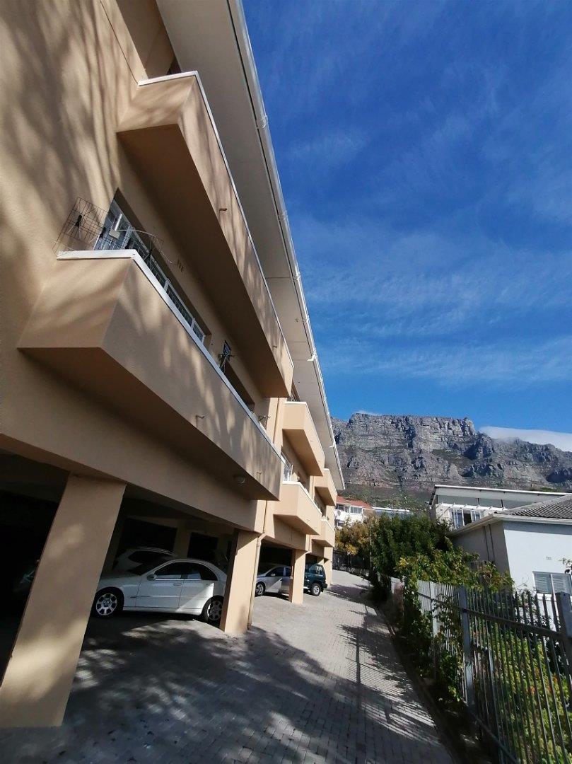 To Let 3 Bedroom Property for Rent in Vredehoek Western Cape